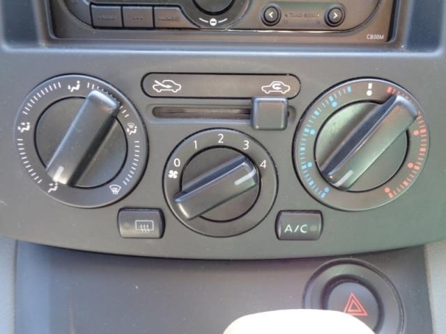 NISSAN NV200 2019