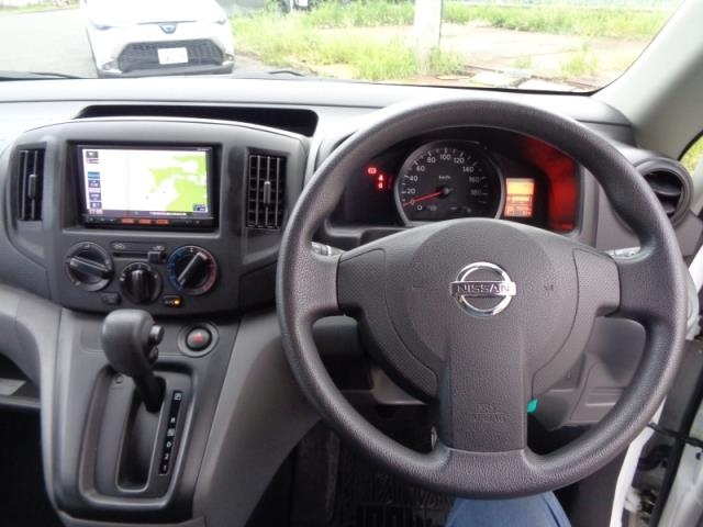 NISSAN NV200 2018