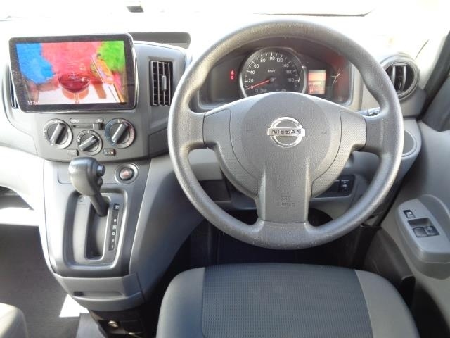 NISSAN NV200 2018