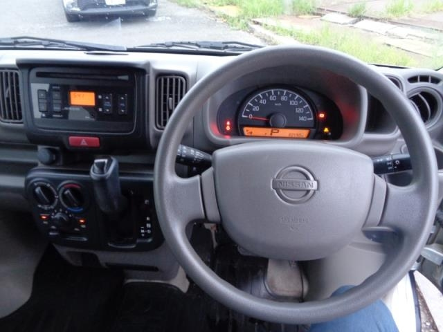 NISSAN CLIPPER VAN 2015
