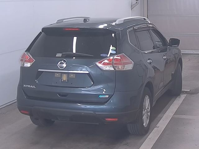 NISSAN X-TRAIL 2015