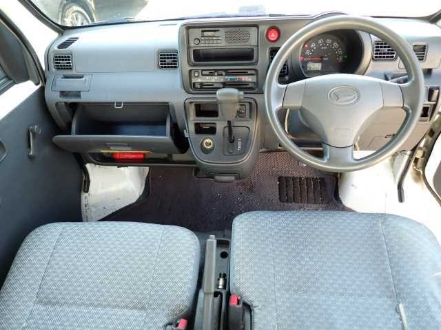 DAIHATSU HIJET VAN 2015