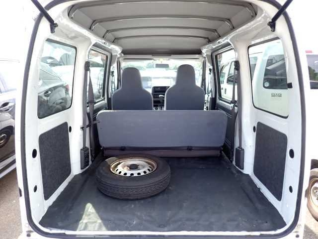 DAIHATSU HIJET VAN 2012