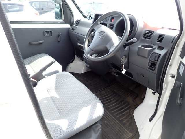 DAIHATSU HIJET VAN 2016
