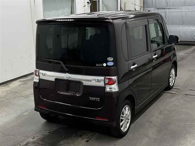DAIHATSU TANTO 2010