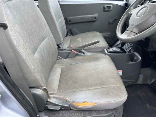 MITSUBISHI MINICAB VAN 2009