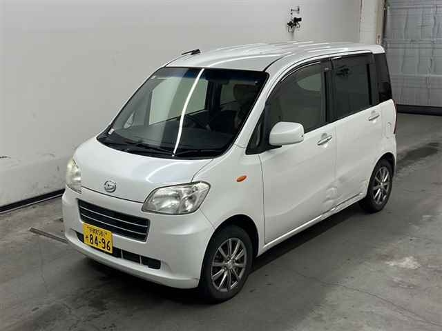 DAIHATSU TANTO EXE 2013