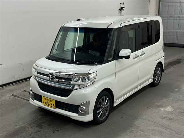 DAIHATSU TANTO 2014