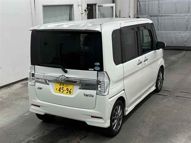 DAIHATSU TANTO 2014