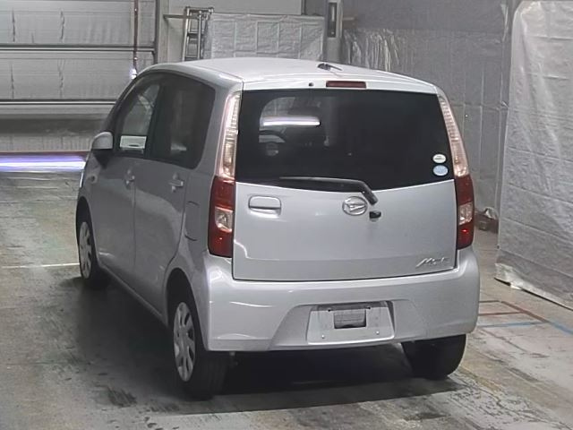 DAIHATSU MOVE 2011