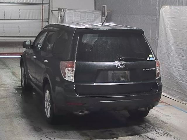 SUBARU FORESTER 2010