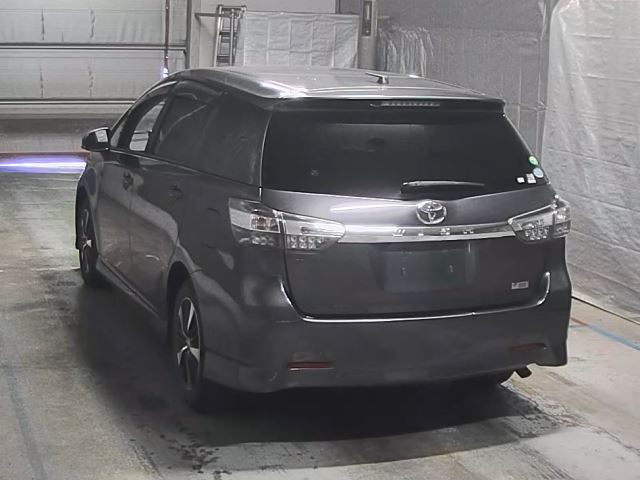 TOYOTA WISH 2014