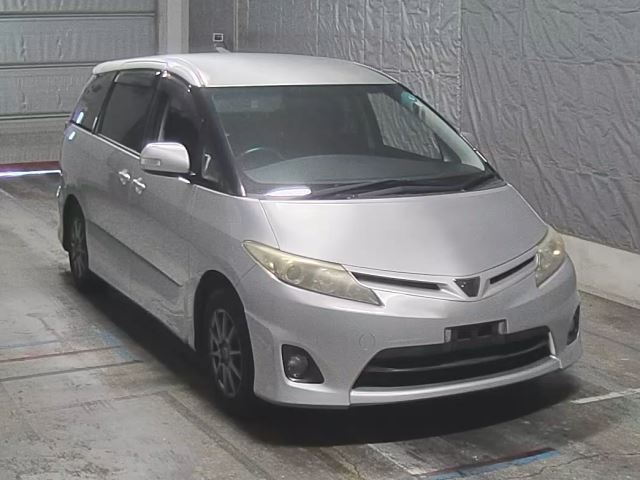 TOYOTA ESTIMA 2011