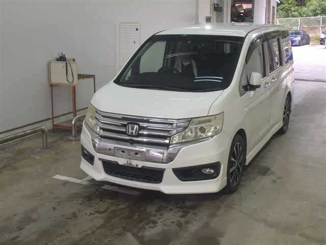 HONDA STEP WAGON 2012