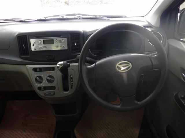 DAIHATSU MIRA E S 2011