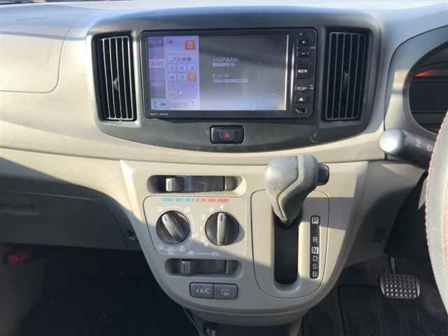 DAIHATSU MIRA E S 2013