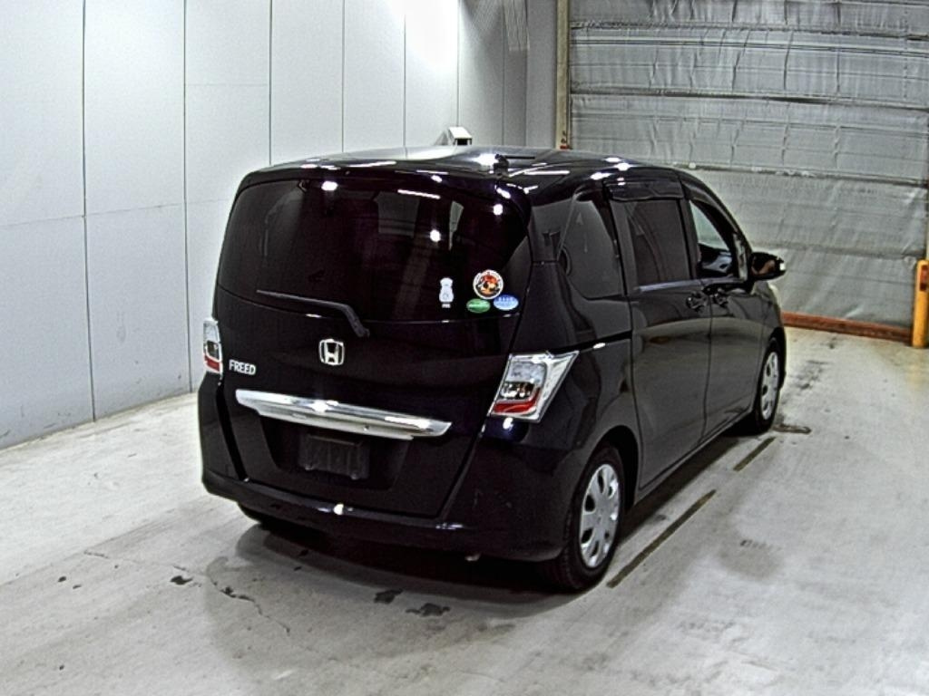 HONDA FREED 2012