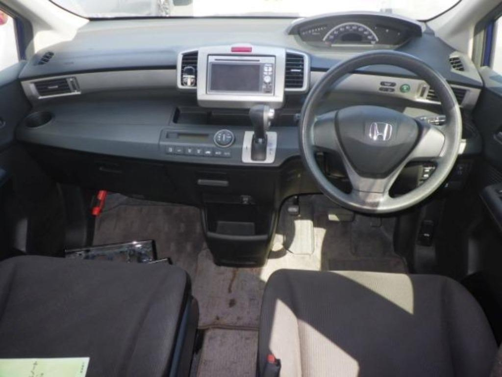 HONDA FREED 2012