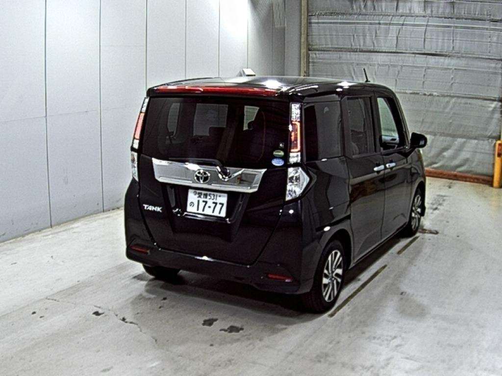 TOYOTA TANK 2016