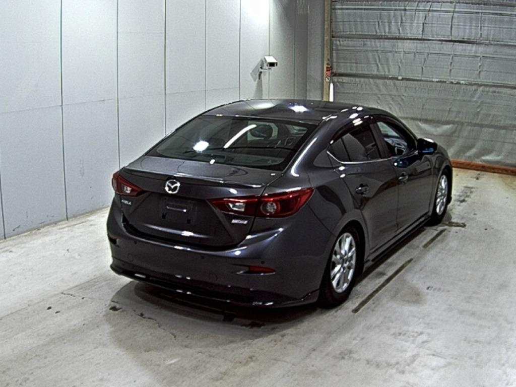MAZDA AXELA 2017