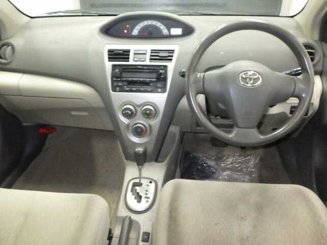 TOYOTA BELTA 2012