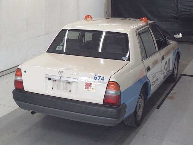 TOYOTA CROWN COMFORT 2015