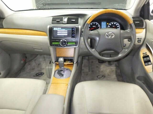 TOYOTA PREMIO 2009