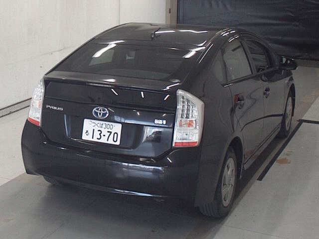 TOYOTA PRIUS 2010