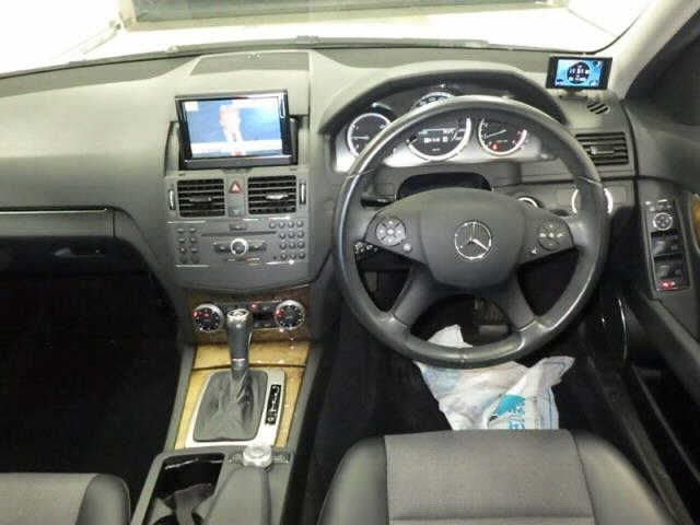 MERCEDES BENZ C CLASS WAGON 2010