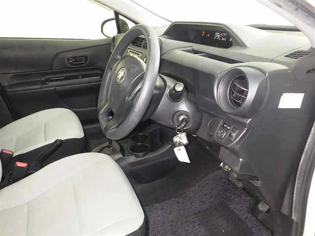 TOYOTA AQUA 2018