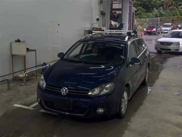 VOLKSWAGEN GOLF VARIANT 2013