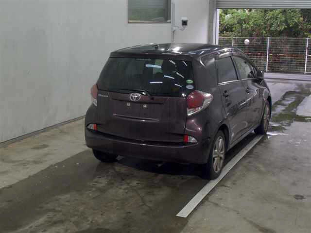 TOYOTA RACTIS 2015