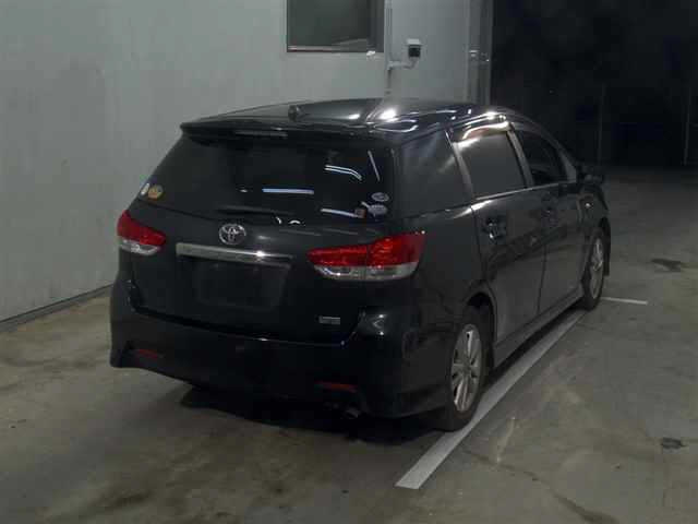 TOYOTA WISH 2010