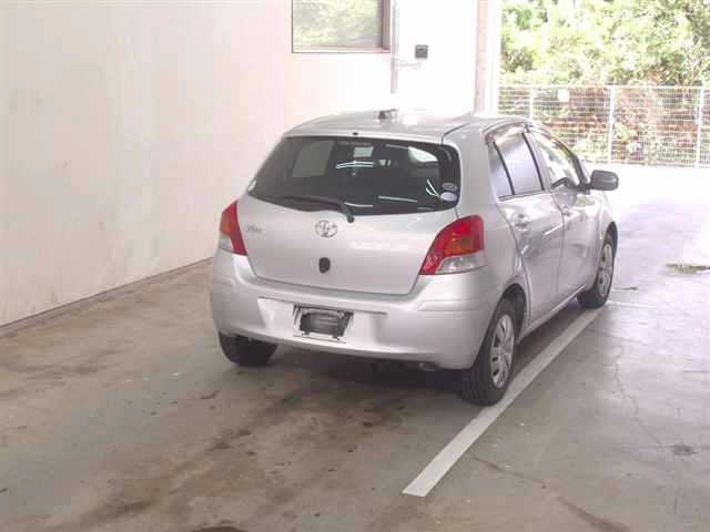 TOYOTA VITZ 2009