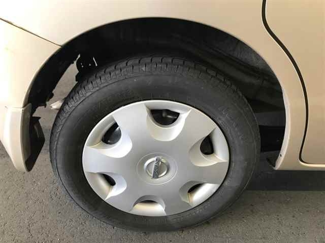 NISSAN ROOX 2011
