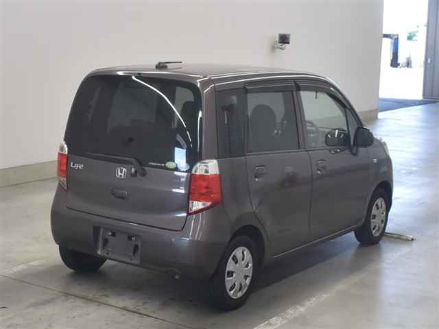 HONDA LIFE 2011