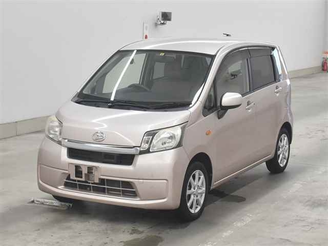 DAIHATSU MOVE 2013