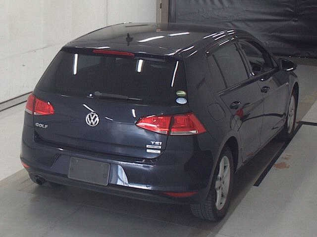 VOLKSWAGEN GOLF 2015