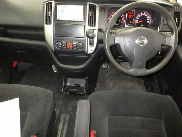 NISSAN SERENA 2008