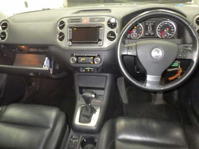 VOLKSWAGEN TIGUAN 2010