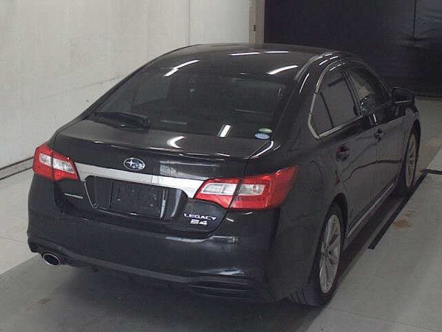 SUBARU LEGACY B4 2017