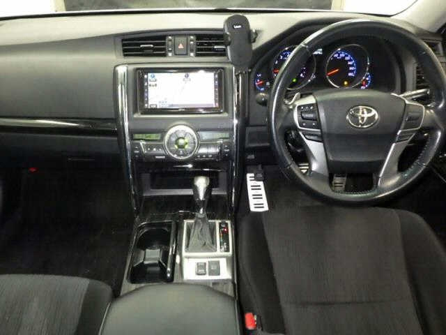 TOYOTA MARK X 2010