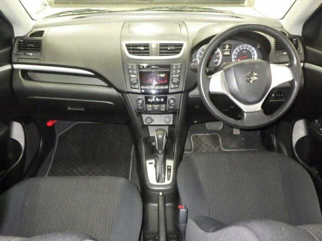 SUZUKI SWIFT 2015