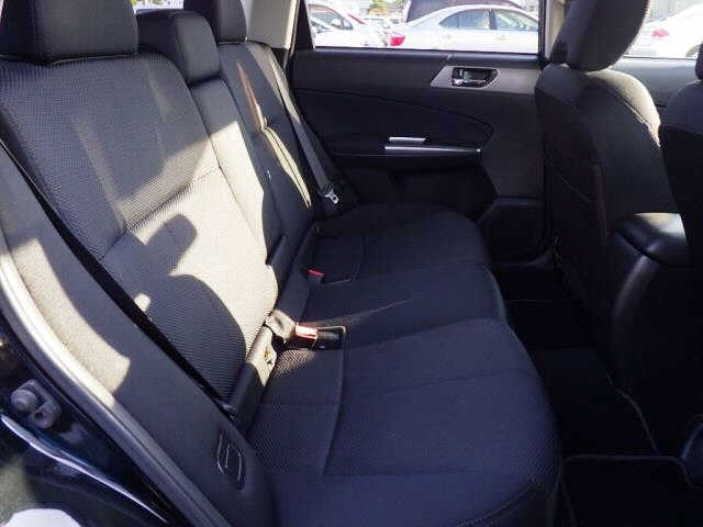 SUBARU FORESTER 2012