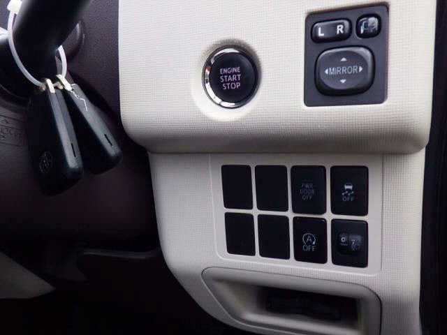 TOYOTA SPADE 2015
