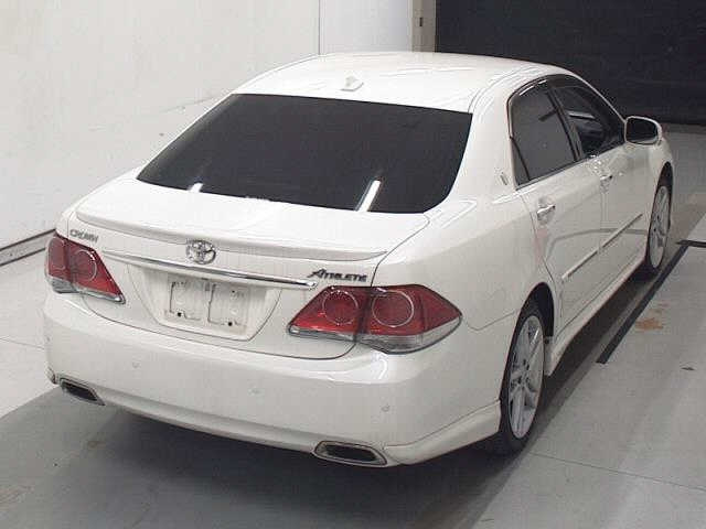 TOYOTA CROWN 2011