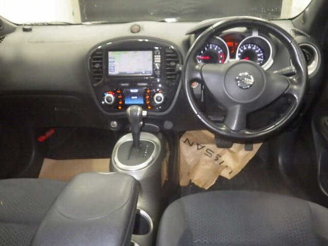NISSAN JUKE 2011