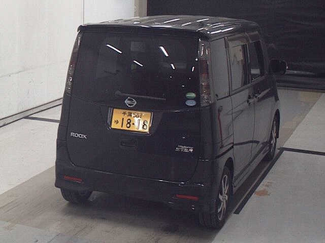 NISSAN ROOX 2013