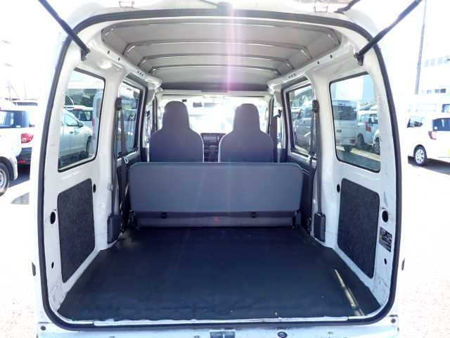 DAIHATSU HIJET VAN 2017