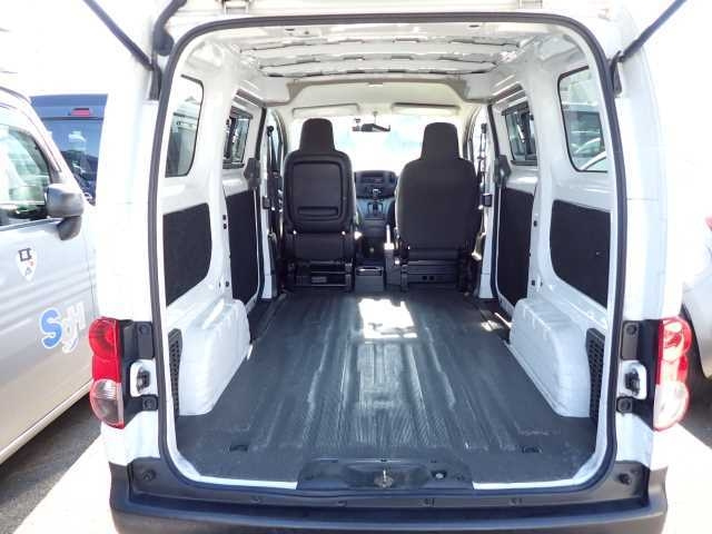 NISSAN NV200 2018